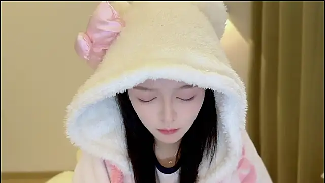 xiaodaibabyy online show from 25, 10, 2025