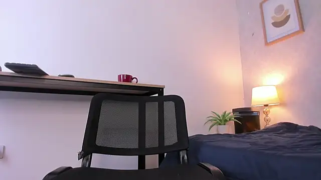 Caroline dh online show from 3, 6, 2026