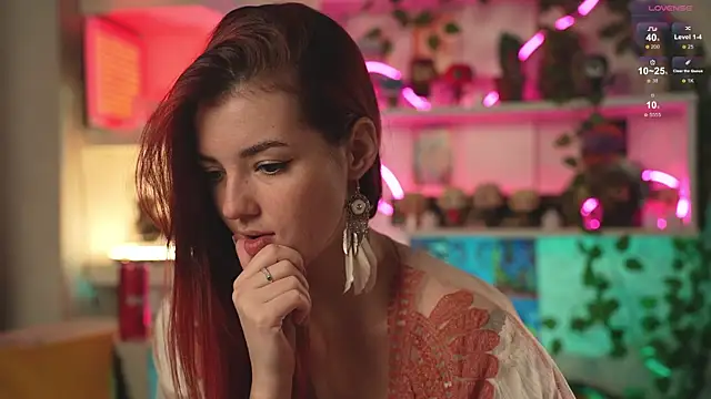 Snapshot of Charmings_054 chatting on 9, 2, 2025 Charmings 054 online show from 9, 2, 2025