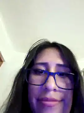 AleFantasy0001 online show from 11, 3, 2025