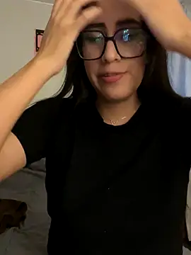 AleFantasy0001 online show from 7, 10, 2025