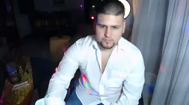 Snapshot of pitbullveryhot chatting on 3, 3, 2025 pitbullveryhot online show from 3, 3, 2025