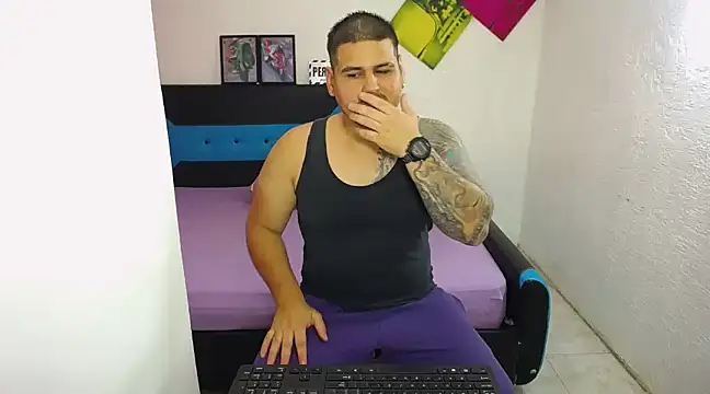 Snapshot of pitbullveryhot chatting on 10, 3, 2025 pitbullveryhot online show from 10, 3, 2025