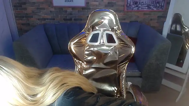 Kitty fox b online show from 17, 2, 2025