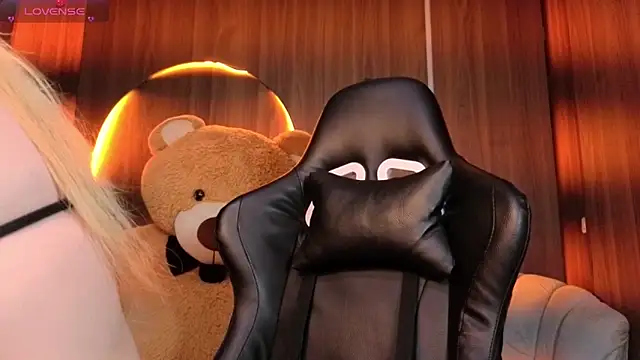 Kitty fox b online show from 10, 2, 2026