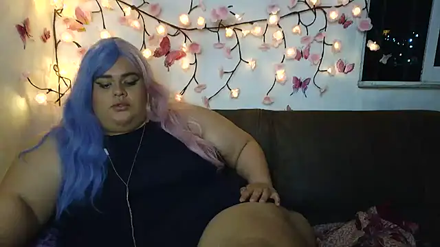 Snapshot of GeovanaLiveHot chatting on 7, 4, 2026 GeovanaLiveHot online show from 7, 4, 2026