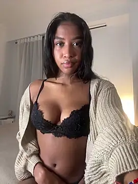 IamCrystal2 online show from 4, 2, 2026