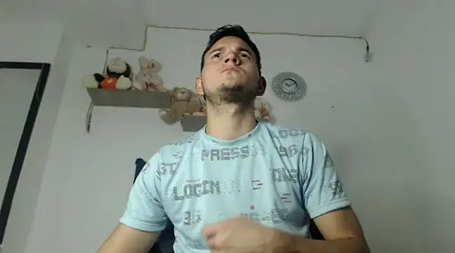 Snapshot of Latin_Boy24 chatting on 4, 3, 2025 Latin Boy24 online show from 4, 3, 2025