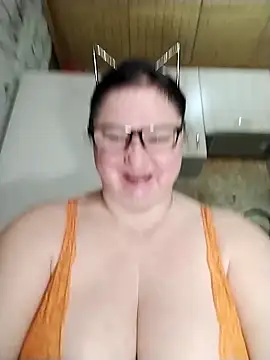 Holly-69 online show from 16, 3, 2026