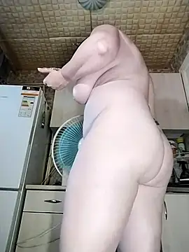 Holly-69 online show from 12, 7, 2026