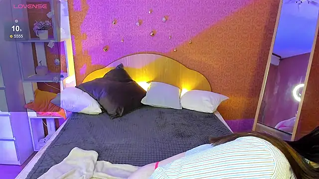 Rina Bailey online show from 17, 1, 2025