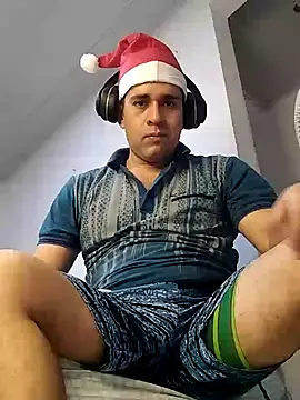 Snapshot of CRISTHIAN_GREY01 chatting on 3, 12, 2024 CRISTHIAN GREY01 online show from 3, 12, 2024