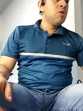 Snapshot of CRISTHIAN_GREY01 chatting on 8, 12, 2024 CRISTHIAN GREY01 online show from 8, 12, 2024