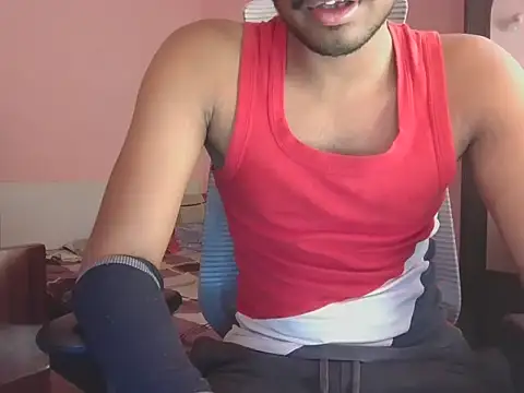 KissesBoyAD online show from 9, 11, 2025