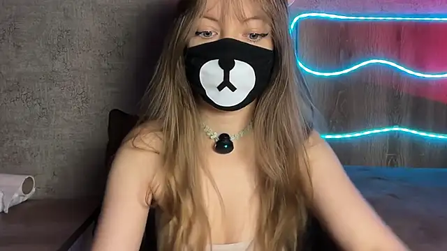 Snapshot of Your_Little_Bear chatting on 16, 6, 2026 Your Little Bear online show from 16, 6, 2026