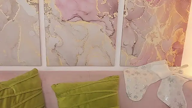 fiamoory online show from 4, 12, 2025