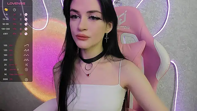 Snapshot of Molly_Crystall chatting on 21, 6, 2026 Molly Crystall online show from 21, 6, 2026