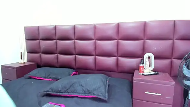 JulietaKane online show from 22, 11, 2025