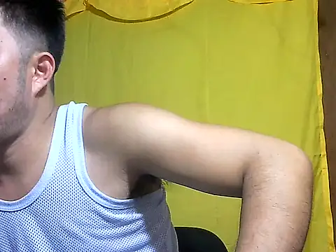 Snapshot of HairyHottestpinoyHandsome chatting on 6, 7, 2026 HairyHottestpinoyHandsome online show from 6, 7, 2026