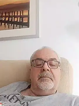 Snapshot of Satiro_Sevilla chatting on 22, 3, 2025 Satiro Sevilla online show from 22, 3, 2025