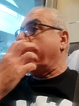 Snapshot of Satiro_Sevilla chatting on 25, 9, 2025 Satiro Sevilla online show from 25, 9, 2025