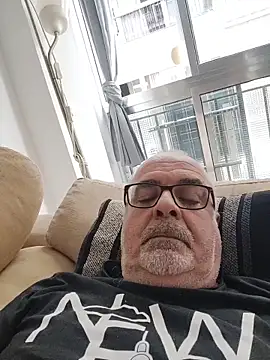 Snapshot of Satiro_Sevilla chatting on 8, 11, 2025 Satiro Sevilla online show from 8, 11, 2025