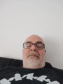 Satiro Sevilla online show from 11, 2, 2026