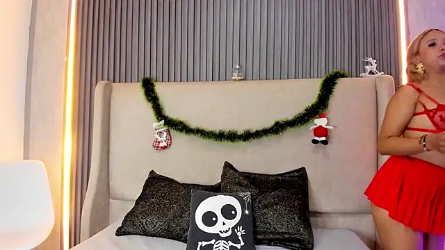 MelanieRoah online show from 22, 12, 2025