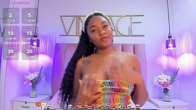 NaomyBaez online show from 20, 12, 2024