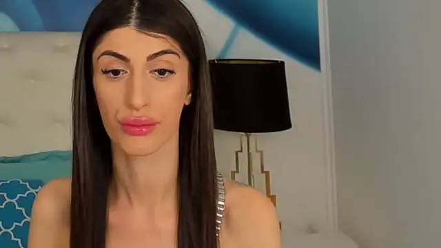 SkinnyDolly online show from 3, 3, 2025