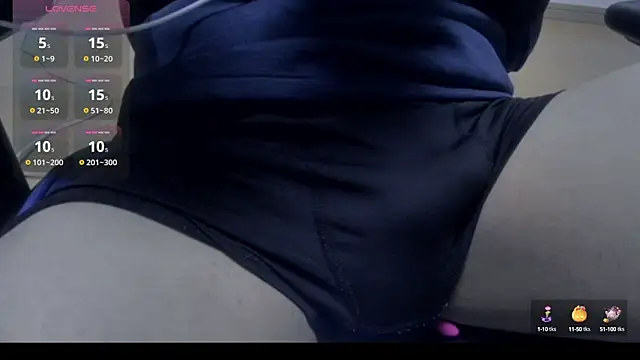 Snapshot of ken-pon chatting on 13, 12, 2024 ken-pon online show from 13, 12, 2024