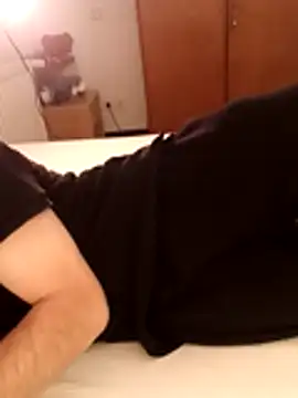 Snapshot of crems77 chatting on 9, 1, 2026 crems77 online show from 9, 1, 2026