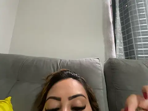 Snapshot of lariic chatting on 22, 3, 2025 lariic online show from 22, 3, 2025