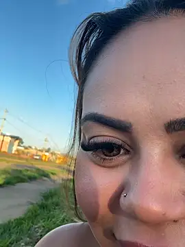 lariic online show from 14, 4, 2026