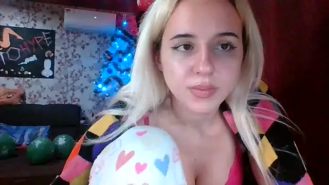 Puregirlaa online show from 15, 1, 2025