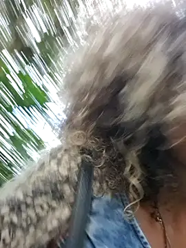 tucurly latina online show from 5, 1, 2025