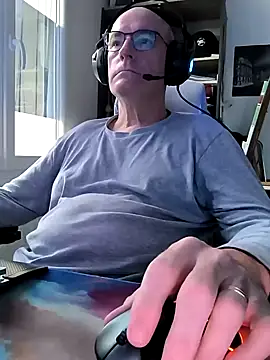 bogland33 online show from 24, 2, 2025