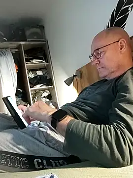 bogland33 online show from 6, 4, 2026