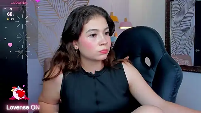 KarenPautt online show from 12, 1, 2025