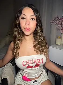 Snapshot of tuckersabrina chatting on 7, 2, 2026 tuckersabrina online show from 7, 2, 2026