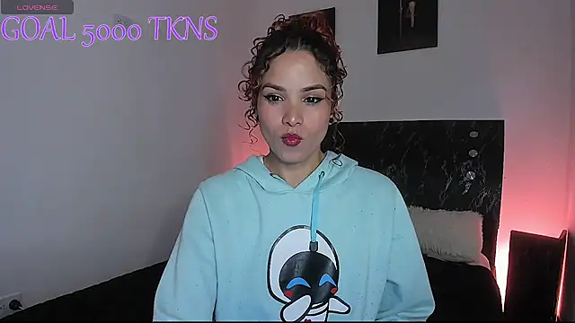 Snapshot of anna__duff chatting on 12, 5, 2026 anna duff online show from 12, 5, 2026