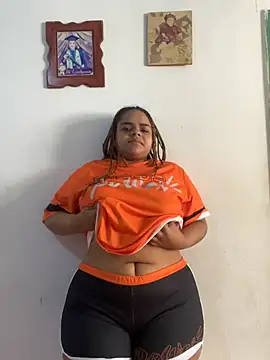 Snapshot of Evabigass chatting on 20, 6, 2026 Evabigass online show from 20, 6, 2026