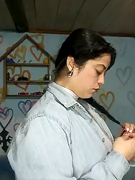 Snapshot of Elvishcassie_ chatting on 12, 3, 2025 Elvishcassie  online show from 12, 3, 2025