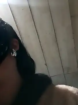 Snapshot of Elvishcassie_ chatting on 12, 3, 2025 Elvishcassie  online show from 12, 3, 2025