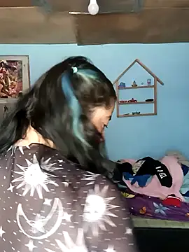 Elvishcassie  online show from 10, 1, 2026