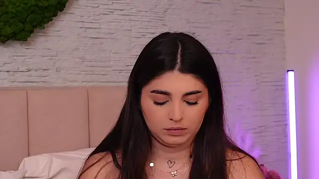 Snapshot of RachelSwaan chatting on 8, 12, 2024 RachelSwaan online show from 8, 12, 2024