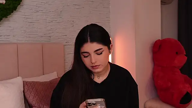 Snapshot of RachelSwaan chatting on 21, 12, 2024 RachelSwaan online show from 21, 12, 2024