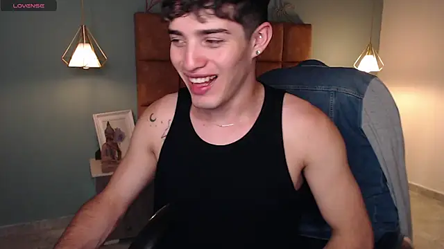 AlejooTwink online show from 7, 2, 2025