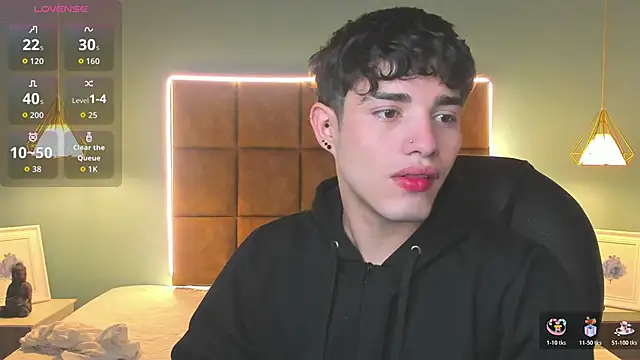 AlejooTwink online show from 1, 12, 2025