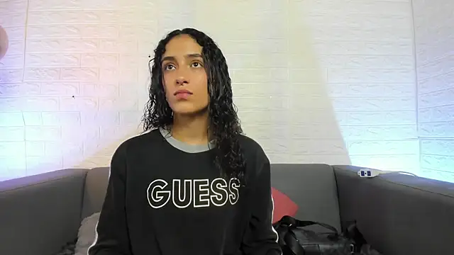 Layla 707 online show from 25, 2, 2025